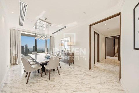 Apartment in Downtown Dubai (Downtown Burj Dubai), Dubai, UAE 4 bedrooms, 251.21 sq.m. № 768539 - photo 3