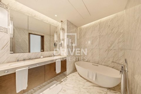 Apartment in Downtown Dubai (Downtown Burj Dubai), Dubai, UAE 4 bedrooms, 251.21 sq.m. № 768539 - photo 14