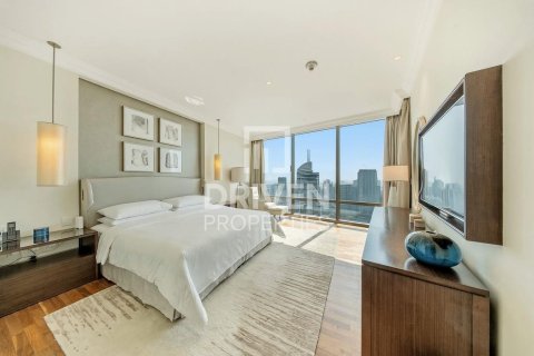 Apartment in Downtown Dubai (Downtown Burj Dubai), Dubai, UAE 4 bedrooms, 251.21 sq.m. № 768539 - photo 13