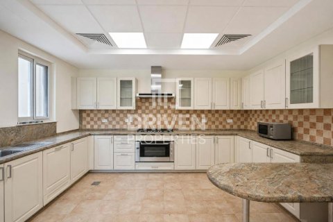 Βίλα σε Dubai Sports City, Dubai, ΗΑΕ 5 υπνοδωμάτια, 920.2 τ.μ. Αρ. 768537 - φωτογραφία 15