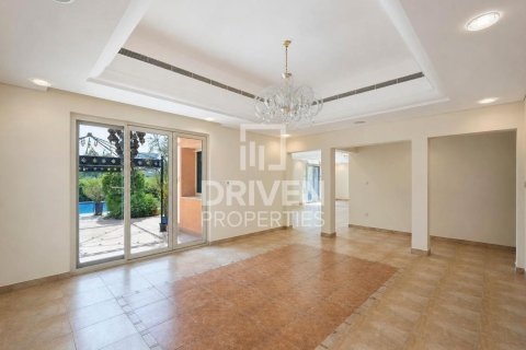 Βίλα σε Dubai Sports City, Dubai, ΗΑΕ 5 υπνοδωμάτια, 920.2 τ.μ. Αρ. 768537 - φωτογραφία 4