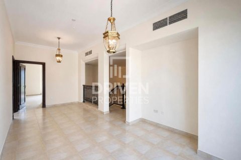 Βίλα σε Dubai Sports City, Dubai, ΗΑΕ 5 υπνοδωμάτια, 920.2 τ.μ. Αρ. 768537 - φωτογραφία 7