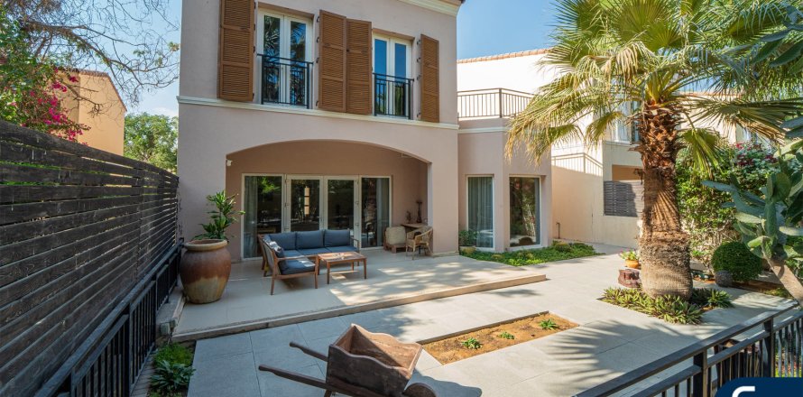 Villa i Green Community, Dubai, UAE 4 sovrum, 454 kvm Nr. 670950