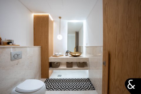 Apartment in Palm Jumeirah, Dubai, UAE 3 bedrooms, 443 sq.m. № 666412 - photo 13