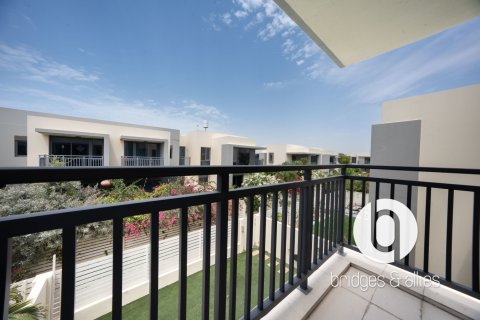 Villa til leje i Dubai Hills Estate, Dubai, UAE 3 soveværelser, 194 kvm № 697383 - foto 15
