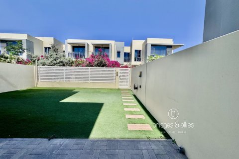 Villa in Dubai Hills Estate, UAE 3 bedrooms, 194 sq.m. № 697383 - photo 14