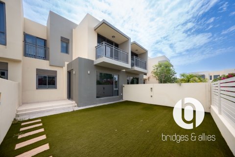 Villa til leje i Dubai Hills Estate, Dubai, UAE 3 soveværelser, 194 kvm № 697383 - foto 4