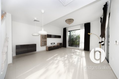 Dubai Hills Estate、Dubai、UAE にあるヴィラの賃貸物件 3ベッドルーム、192 m2、No697384 - 写真 4