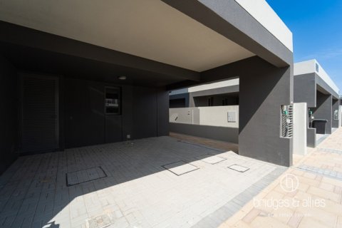 Villa en alquiler en Dubai South (Dubai World Central), Dubai, EAU 3 dormitorios, 189 m2 № 678724 - foto 1