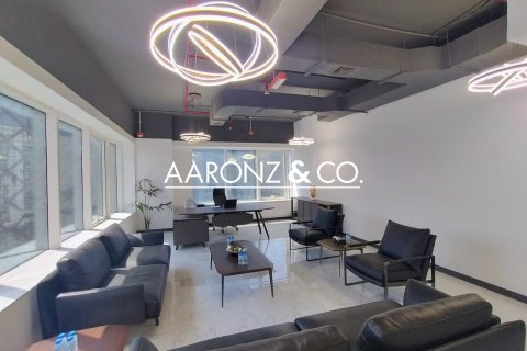 Business Bay、Dubai、UAE にあるオフィスの賃貸物件 135 m2、No678723 - 写真 6