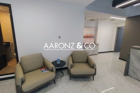 Business Bay、Dubai、UAE にあるオフィスの賃貸物件 135 m2、No678723 - 写真 10