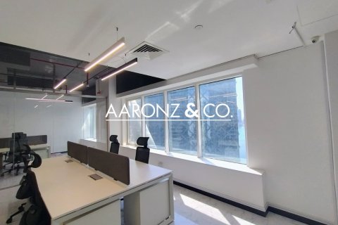 Business Bay、Dubai、UAE にあるオフィスの賃貸物件 135 m2、No678723 - 写真 9