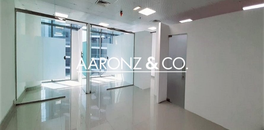 Oficiu în Business Bay, Dubai, EAU 81 mp.  №678722