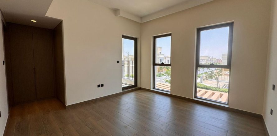 טאונהאוס ב Dubai, איחוד האמירויות 4 חדרי שינה, 144 מ"ר מספר 732952