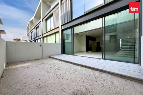 Townhouse in Dubai, UAE 3 bedrooms, 175 sq.m. № 732948 - photo 11
