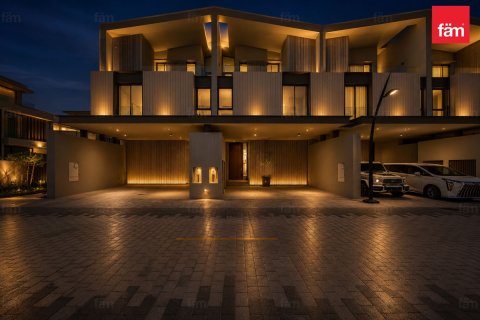 Kuća u nizu u Dubai, UAE 175 m2, 3 spavaćih soba Br. 732948