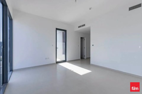 Villa te huur in Dubai, VAE 3 slaapkamers, 180 vr.m., nr 679895 - foto 4