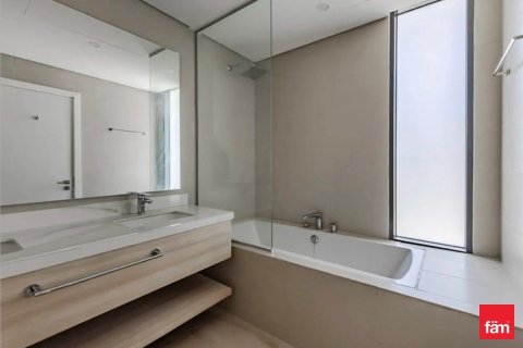 Villa te huur in Dubai, VAE 3 slaapkamers, 180 vr.m., nr 679895 - foto 8