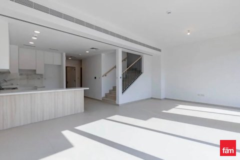 Villa te huur in Dubai, VAE 3 slaapkamers, 180 vr.m., nr 679895 - foto 5