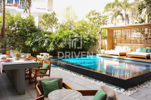 Apartman u gradu Palm Jumeirah, Dubai, UAE 2 spavaće sobe, 281 m2 Br. 682668 - Slika 2