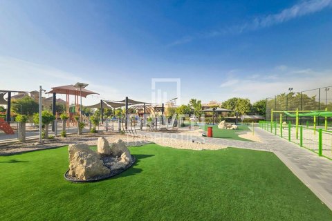 Villa in The Villa, Dubai, UAE 5 bedrooms, 502 sq.m. № 682667 - photo 30