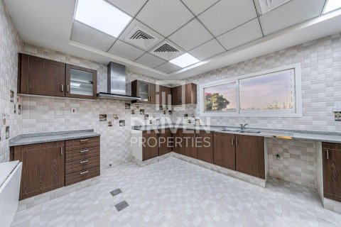 Villa in The Villa, Dubai, UAE 5 bedrooms, 502 sq.m. № 682667 - photo 16