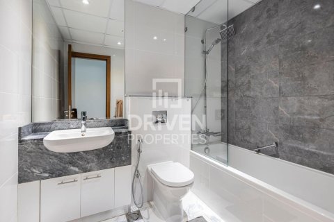 Apartman u Business Bay, Dubai, UAE 3 spavaćih soba, 180 m2 Br. 682666 - fotografija 14