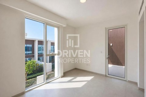 Townhouse in The Valley, Dubai, UAE 4 bedrooms, 257.53 sq.m. № 765454 - photo 13