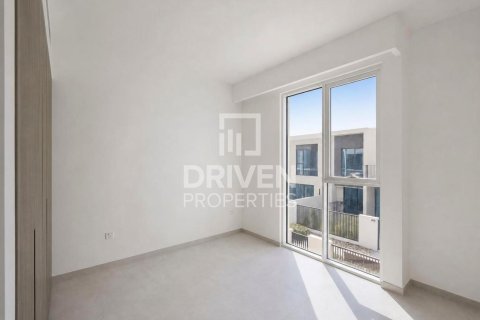 Townhouse in The Valley, Dubai, UAE 4 bedrooms, 257.53 sq.m. № 765454 - photo 12