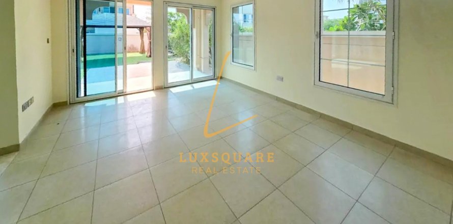 Βίλα σε Jumeirah Village Circle, Dubai, ΗΑΕ 2 υπνοδωμάτια, 620 τ.μ. Αρ. 662163