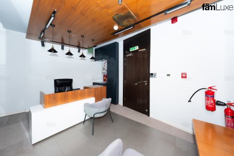 Office in Business Bay, Dubai, UAE 145.5 sq.m. № 660541 - photo 19