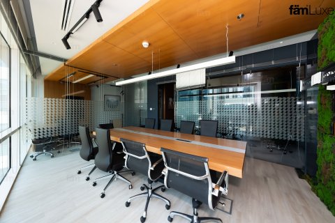 Office in Business Bay, Dubai, UAE 145.5 sq.m. № 660541 - photo 12