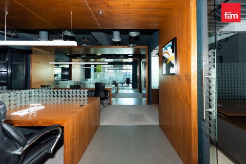 Снять в аренду офис в Бизнес-Бэй, Дубай, ОАЭ 145.5м2, № 660541 - фото 20