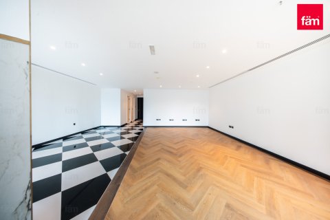 Office in Business Bay, Dubai, UAE 67.5 sq.m. № 660547 - photo 5