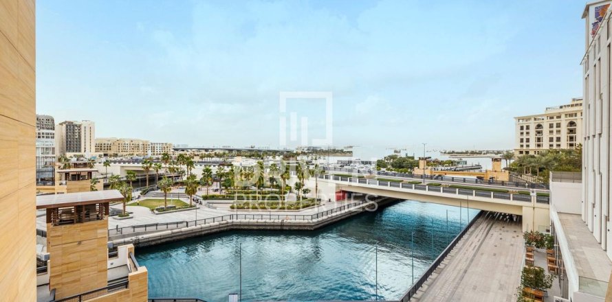 Appartement à Al Jaddaf, Dubai, EAU: 2 chambres, 379 m2 № 682929