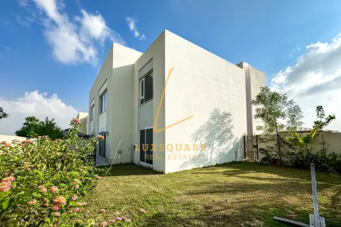 Dzīvoklis URBANA III Dubai South (Dubai World Central), Dubaijā, AAE 3 istabas, 247 m2 Nr. 659929 - attēls 1