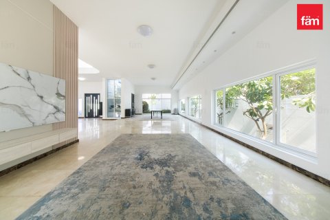 Vila di Al Barsha, Dubai, UAE 5 bilik tidur, 1114.8 meter persegi № 725806 - foto 8