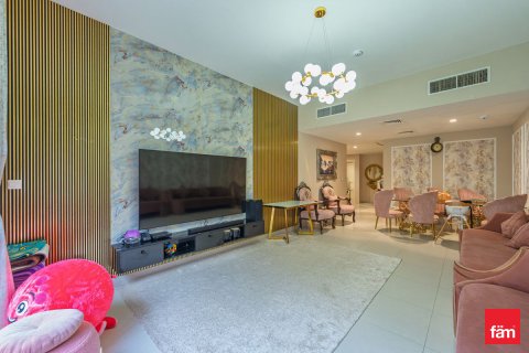 Villa til leje i Dubai, UAE 4 soveværelser, 227.5 kvm № 668881 - foto 3