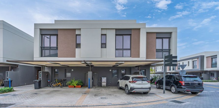 Villa i Dubai, UAE 4 soveværelser, 227.5 kvm № 668881