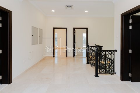 Vila v Dubai, SAE 5 ložnice, 554.9 m² Č.: 668877 - fotografie 11