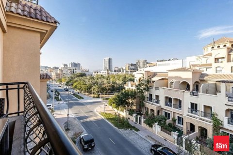 Apartment in Dubai, UAE 1 bedroom, 68.6 sq.m. № 727261 - photo 13