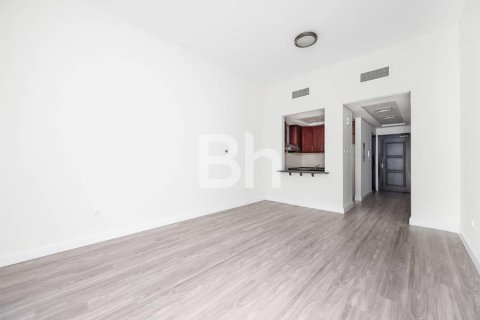Apartment in Discovery Gardens, Dubai, UAE 45 sq.m. № 730570 - photo 2