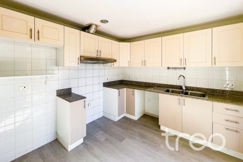 Villa in The Springs, Dubai, UAE 3 bedrooms, 228.17 sq.m. № 733643 - photo 4