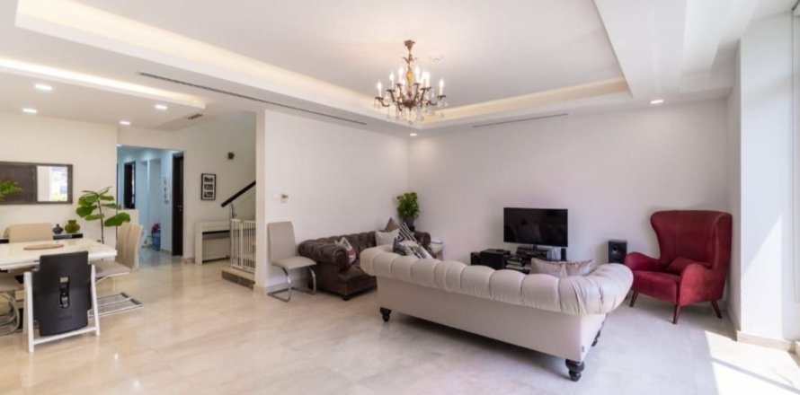 Városi lakóépület itt: Jumeirah Village Circle, Dubai, EAE, 4 hálószoba, 162.92 m², azonosító: 749215