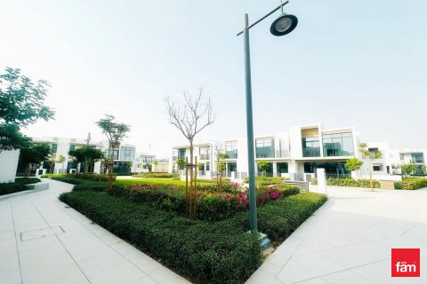 Shtëpi në qytet në Dubai, Emiratet e Bashkuara Arabe 4 dhoma gjumi, 170.8 m2. № 669686 - Foto 5