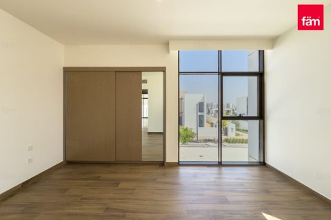 Vila u Al Furjan, Dubai, UAE 4 spavaćih soba, 586.7 m2 Br. 689172 - fotografija 9