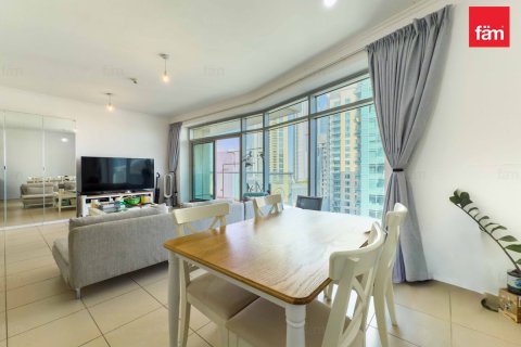 Huoneisto Downtown Dubai (Downtown Burj Dubai), Arabiemiraatit 2 makuuhuonetta, 120.7 m2 № 669815 - kuva 3