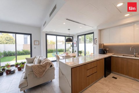 Vila di Dubai, UEA 4 kamar tidur, 261.6 m2 nomor 751263 - foto 4