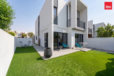 Villa in Dubai, VAE 4 slaapkamers, 261.6 vr.m. nr 751263