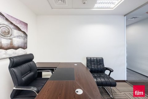 Zyrë në Business Bay, Dubai, Emiratet e Bashkuara Arabe 82.5 m2. № 660585 - Foto 15